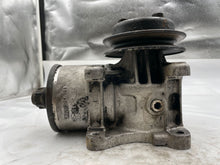 Load image into Gallery viewer, POWER STEERING PUMP MERCEDES 190 1984 201 TYPE - NW163830
