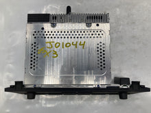 Load image into Gallery viewer, RADIO BMW X3 2004 04 2005 05 AM FM CD - NW136763
