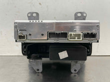 Load image into Gallery viewer, RADIO Honda CR-V Insight 07 08 09 10 11 12 13 14 - NW576362

