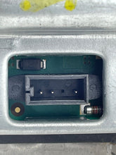 Load image into Gallery viewer, Computer  SAAB 9-5 2006 - NW37477
