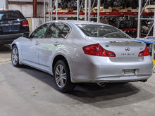 Load image into Gallery viewer, CARRIER ASSEMBLY Infiniti G25 G37 2009 09 2010 10 2011 11 AWD  REAR - NW240825

