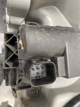 Load image into Gallery viewer, Headlight Lamp Assembly  MERCEDES E-CLASS 2001 - NW103216
