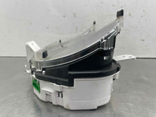 Load image into Gallery viewer, SPEEDOMETER CLUSTER Subaru Forester 2004 04 Auto - NW577150

