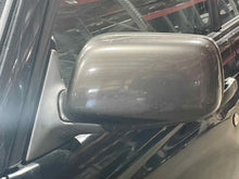 Load image into Gallery viewer, SIDE VIEW MIRROR Subaru Forester 2003 03 04 05 Left - NW577070
