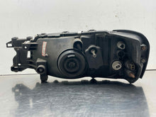 Load image into Gallery viewer, HEADLIGHT LAMP ASSEMBLY Subaru Forester 2003 03 2004 04 Right - NW577227
