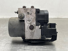 Load image into Gallery viewer, ABS PUMP Forester 2003 03 2004 04 Auto - NW576767
