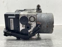 Load image into Gallery viewer, ABS PUMP Forester 2003 03 2004 04 Auto - NW576767
