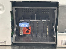 Load image into Gallery viewer, RADIO Mercedes ML350 ML500 ML320 2006 06 2007 07 2008 08 - NW577458
