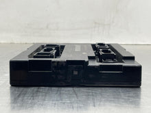 Load image into Gallery viewer, BODY CONTROL MODULE BCM COMPUTER Audi Q5 09 10 11 12 - NW277297
