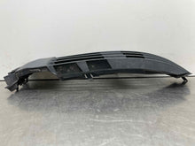 Load image into Gallery viewer, Grille Volkswagen Passat 2004 - NW98757

