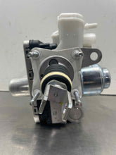 Load image into Gallery viewer, ABS Pump Ford Explorer 2022 - NW577796

