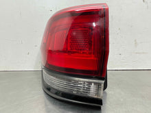 Load image into Gallery viewer, OUTER TAIL LIGHT LAMP Grand Cherokee 14 15 16 17 18 19 20 Left - NW579011
