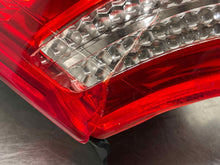 Load image into Gallery viewer, TAIL LIGHT LAMP ASSEMBLY Rav4 2006 06 2007 07 2008 08 Left - NW579167
