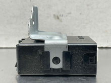 Load image into Gallery viewer, SUSPENSION CONTROL MODULE COMPUTER Rav4 2006 06 2007 07 - NW579059
