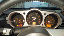 Load image into Gallery viewer, SPEEDOMETER CLUSTER 350Z 2004 04 Auto - NW579583
