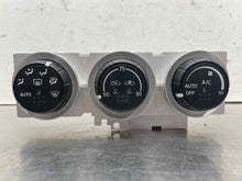 Load image into Gallery viewer, AC HEATER TEMP CONTROL Nissan 350Z 2004 04 - NW579113
