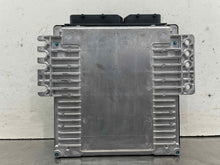 Load image into Gallery viewer, ECU ECM Computer Nissan 350Z 2004 - NW579503
