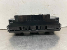 Load image into Gallery viewer, REAR TEMPERATURE CONTROLS Silverado 1500 Pickup Silverado 2500 10-11 - NW579253
