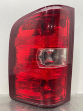 Load image into Gallery viewer, [INVENTORYCAR_YEAR_MAKE_MODEL] TAIL LIGHT LAMP ASSEMBLY Left - NW579166
