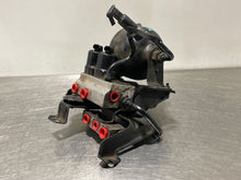 Load image into Gallery viewer, AIR RIDE COMPRESSOR E350 E550 CLS500 CLS55 CLS550 CLS63 E280 00-11 - NW492187
