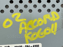Load image into Gallery viewer, RADIO Honda Accord 2001 01 2002 02 AM/FM/CASS/CD - NW579703
