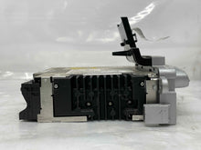 Load image into Gallery viewer, CD Player Mini Cooper Clubman 2007 07 2008 08 2009 09 2010 10 - NW136589
