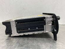 Load image into Gallery viewer, RADIO Mini Cooper 04 05 06 07 08 AM FM CD - NW580815
