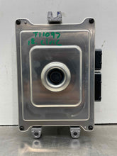 Load image into Gallery viewer, ECU ECM Computer Honda Civic 2018 - NW580584
