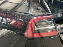 Load image into Gallery viewer, Tail Lamp Light  TESLA MODEL 3 2020 - NW581072
