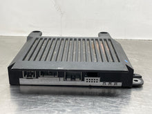 Load image into Gallery viewer, RADIO AMPLIFIER Volvo C70 S60 S80 V70 XC60 XC70 2007-2017 - NW581552
