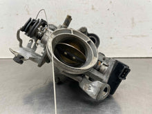 Load image into Gallery viewer, THROTTLE BODY BMW 323I 528I 328I Z3 1995 96 97 98 99 00 - NW581572

