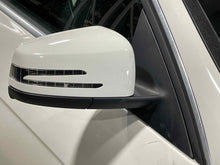 Load image into Gallery viewer, SIDE VIEW DOOR MIRROR C250 C300 C350 C63 12 13 14 15 Right - NW581737
