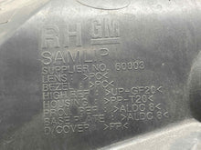 Load image into Gallery viewer, HEADLIGHT LAMP ASSEMBLY Pontiac G8 2009 09 Right - NW581982

