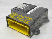 Load image into Gallery viewer, Air Bag computer Volkswagen Passat 2006 06 2007 07 - NW38821
