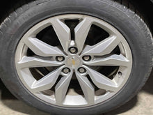 Load image into Gallery viewer, [INVENTORYCAR_YEAR_MAKE_MODEL] WHEEL RIM 18x8 ALUM 18x8, 5 lug, 120mm - NW581817
