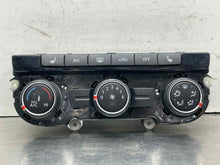 Load image into Gallery viewer, TEMPERATURE CONTROLS Volkswagen Tiguan 2016 16 2017 17 - NW582401

