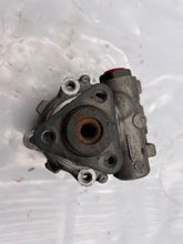 Load image into Gallery viewer, POWER STEERING PUMP F-Type Vanden Pl XF XFR XJ XJL XJR XK XKR 10-15 - NW163563
