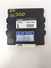 Load image into Gallery viewer, TRANSFER CASE CONTROL MODULE COMPUTER Lexus IS250 06 07 08 - NW33553
