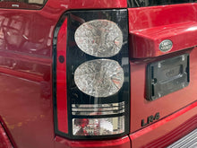 Load image into Gallery viewer, TAIL LIGHT LAMP ASSEMBLY Land Rover LR4 14 15 16 Left - NW583357
