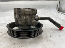 Load image into Gallery viewer, POWER STEERING PUMP Escape Tribute 2001 01 02 03 04 - NW162680
