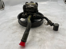 Load image into Gallery viewer, POWER STEERING PUMP Escape Tribute 2001 01 02 03 04 - NW162680

