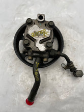 Load image into Gallery viewer, POWER STEERING PUMP Escape Tribute 2001 01 02 03 04 - NW162680
