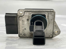 Load image into Gallery viewer, Mass Air Flow Sensor Meter MAF Excursion F250SD Pickup F350SD 03-07 - NW4556
