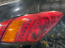 Load image into Gallery viewer, OUTER TAIL LIGHT LAMP Nissan Murano 2009 09 2010 10 Right - NW584429
