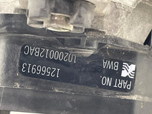 Load image into Gallery viewer, Air Injection Pump Smog Chevrolet Corvette 2000 - NW584309
