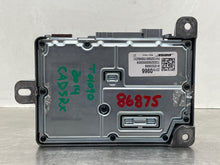 Load image into Gallery viewer, RADIO AMPLIFIER Cadillac SRX 2013 13 2014 14 - NW584391
