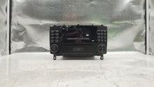 Load image into Gallery viewer, Radio  MERCEDES CLK 2005 - NW139132
