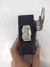 Load image into Gallery viewer, TRANSFER CASE CONTROL MODULE COMPUTER Edge MKX 07 08 09 - NW27525
