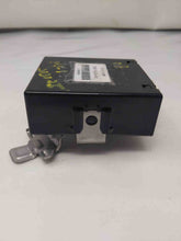 Load image into Gallery viewer, TRANSFER CASE CONTROL MODULE COMPUTER Edge MKX 07 08 09 - NW27525
