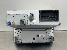 Load image into Gallery viewer, Radio  PROMASTER 2500 VAN 2018 - NW586280

